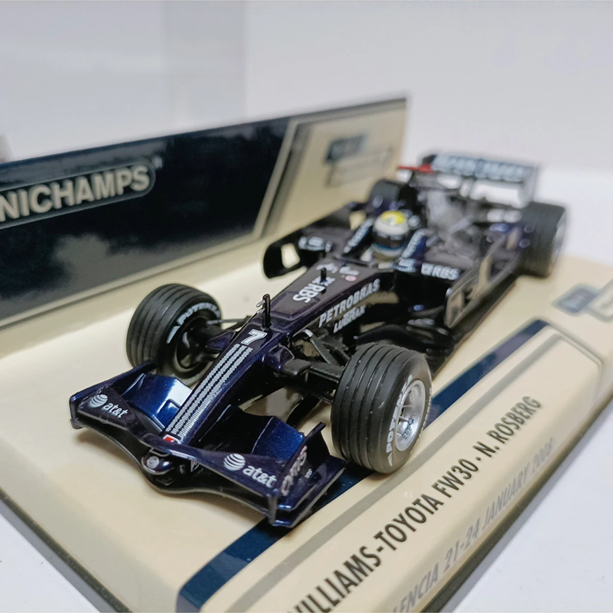 modelo-a-escala-1-43-de-aleacion-fundida-a-presion-toyota-fw30-nrosberg-2008-autos-de-carreras-de-juguete-clasicos-nostalgia-regalos-para-adultos-recuerdo-exhibicion-estatica