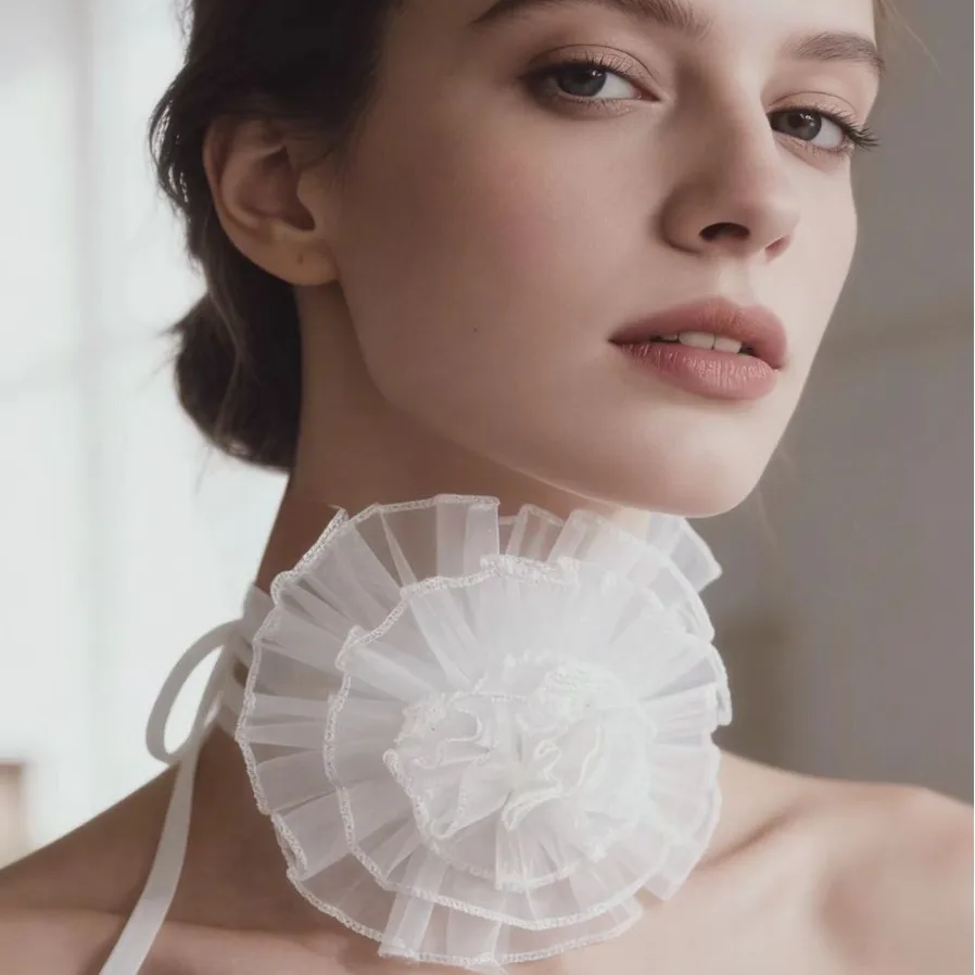 New DTY organza 3D camellia necklace exaggerated European and American women's elegant handmade jewelry light luxury