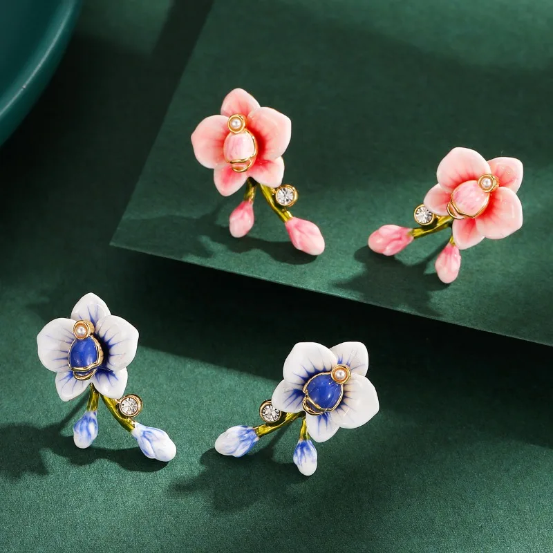 

New Sweet Fashion Design Sense Enamel Glaze Rhinestone Glass Pearl Pink Blue Orchid Flower Bud Blossom Earrings for Women Female