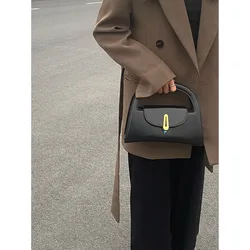 Texture Handbag Women's Autumn Winter New High-End Bag Niche Design Crossbody Black Patent Leather Shoulder Pack Fashion