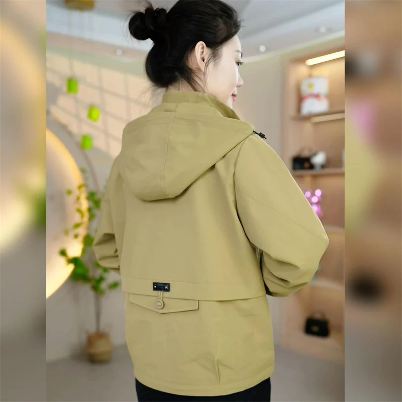 Windjack Vrouw Nieuwe Lente Herfst 2025, Hoogwaardige Korte Vrouwelijke Jas Mode Casual Uitloper Joker Capuchon Overwear Tops