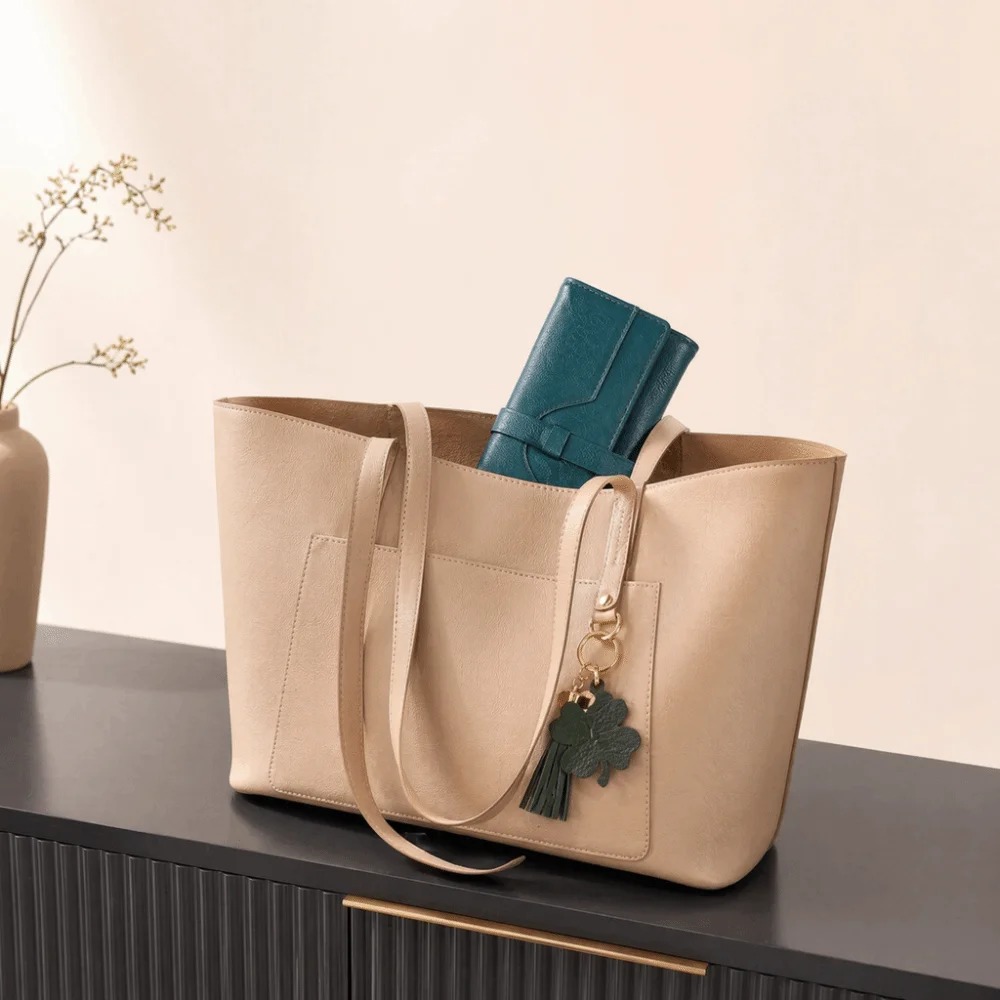 Oil Wax Leather Women Wallet Folding Large Capacity Long Clutch Bag Ultra Thin Portable Ladies Clutch Phone Carteiras