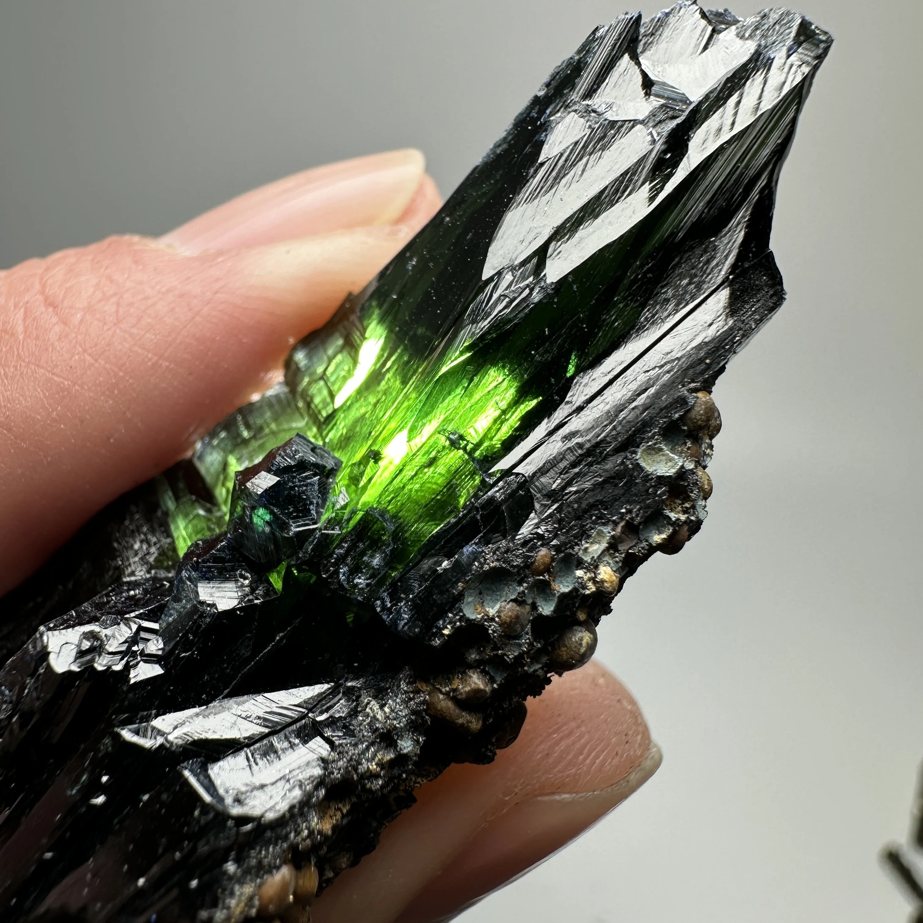 

Natural rare Brazil Vivianite Blue ironearth mineral specimen + healing quartz crystals and stones rock gemstone