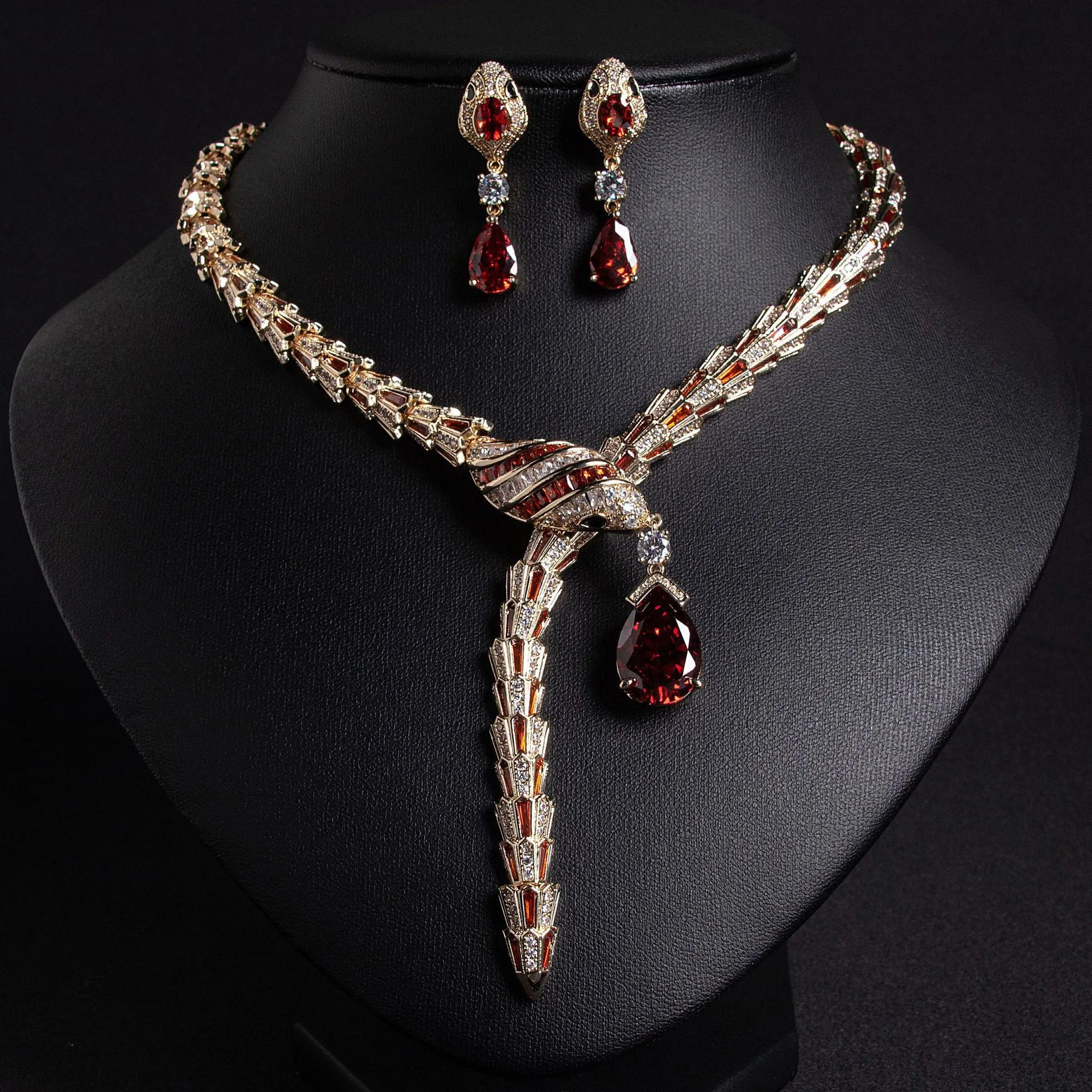 

European and American Retro Elegant Red Snake-Shaped Necklace and Earrings Set Inlaid with 5A Zircon - High-Quality Fashion Jewe