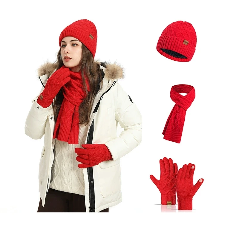 

Мужской зимний вязаный комплект: шарф, шапка, перчатки. Теплый, морозостойкий, из шерсти и полиэфирного волокна. Модный женский комплект из трех предметов.