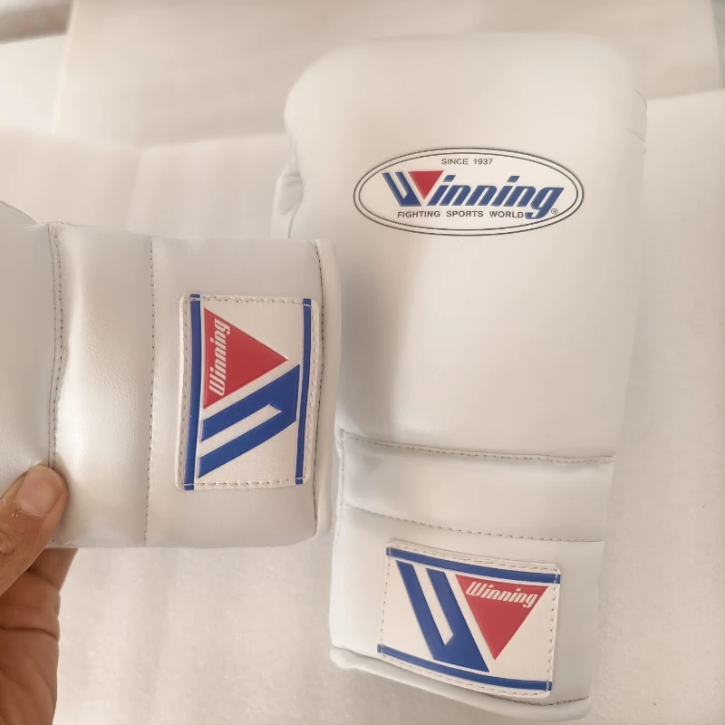 Guantes de boxeo de cuero ganadores, equipo de combate profesional de alta calidad para todos los entusiastas del boxeo, venta directa de fábrica