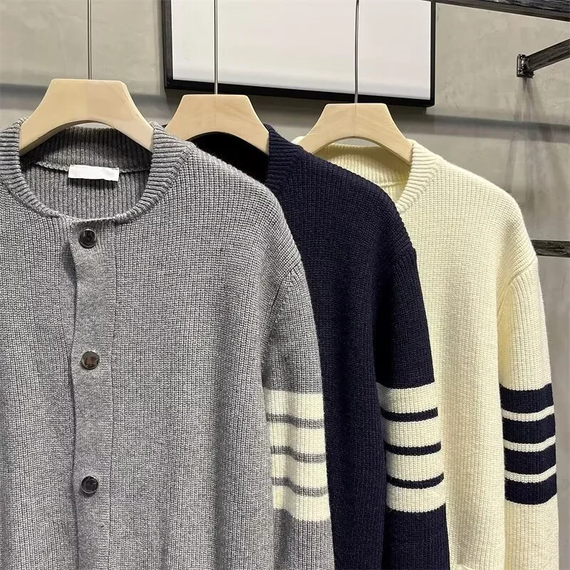 New Sweater Cardigan Men's Korean Version Hong Kong Style Loose and Versatile Trend Ins Sports Knit Sweater Line Jacket - Image 3