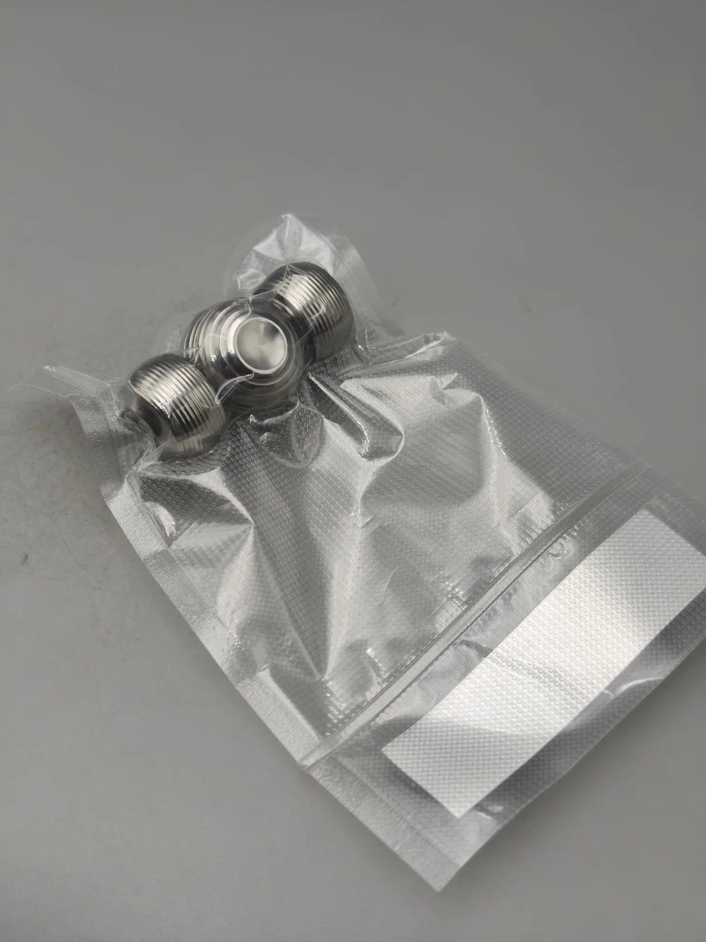 Used spinx zirconium 3q fingertip gyro edc metal decompression toy