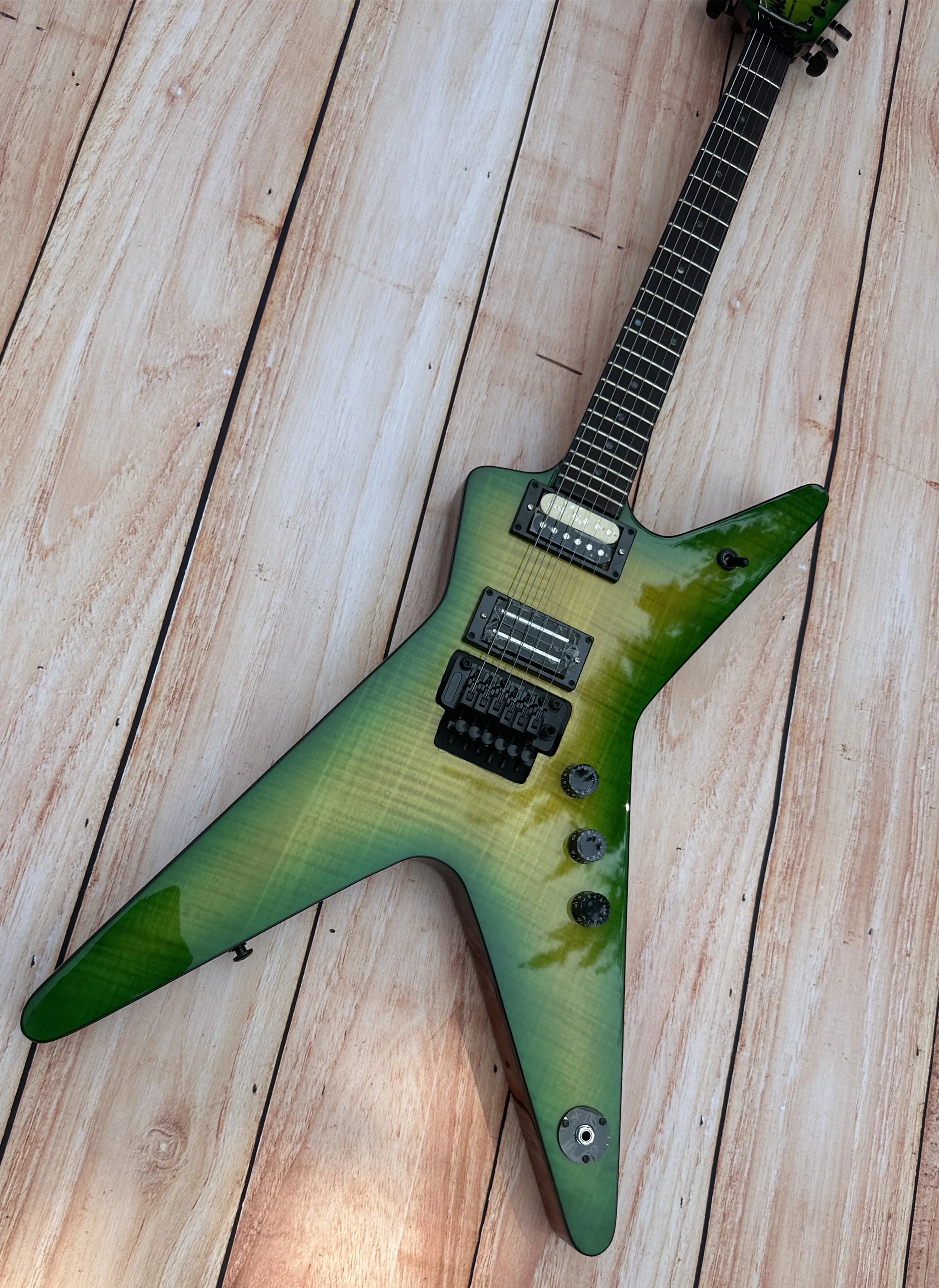 Irregular electric guitar, black double shake, imported wood and paint, green tiger pattern, bright light, in stock, fast shippi