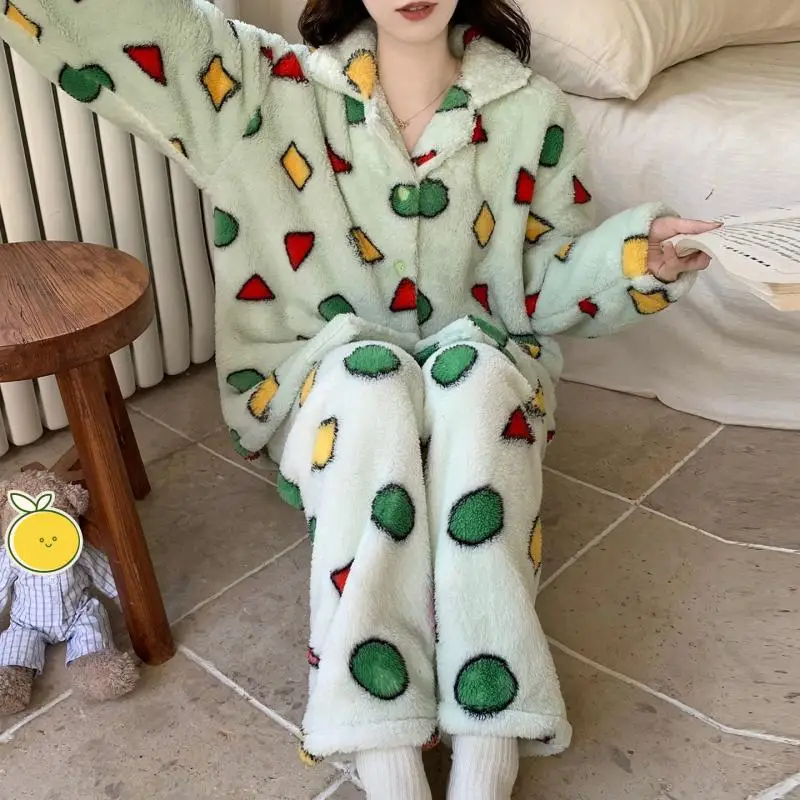 2025 nuevo conjunto de pijama de lana Coral para mujer, ropa de dormir cálida de invierno con forro polar de franela, ropa de descanso cómoda y acogedora, ropa de casa