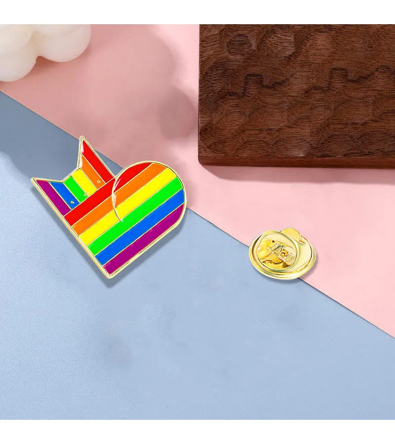 Cross border creative rainbow brooch cartoon lightning badge bag sweater pin jewelry flag cat love badge