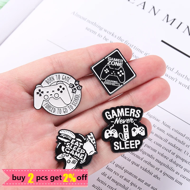 Gamer Gamepad Enamel Pins E-sports Players Brooches Cartoon Backpacks Clothes Lapel Pin Badge Jewelry Gift for Friends Wholesale