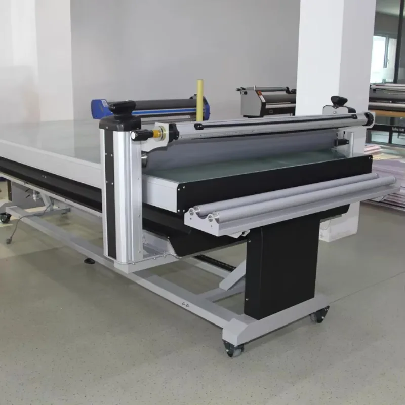 LF1732-B4 Pneumatic Flatbed Laminator 3000mm Max Length Wood Packaging Motor Core Components