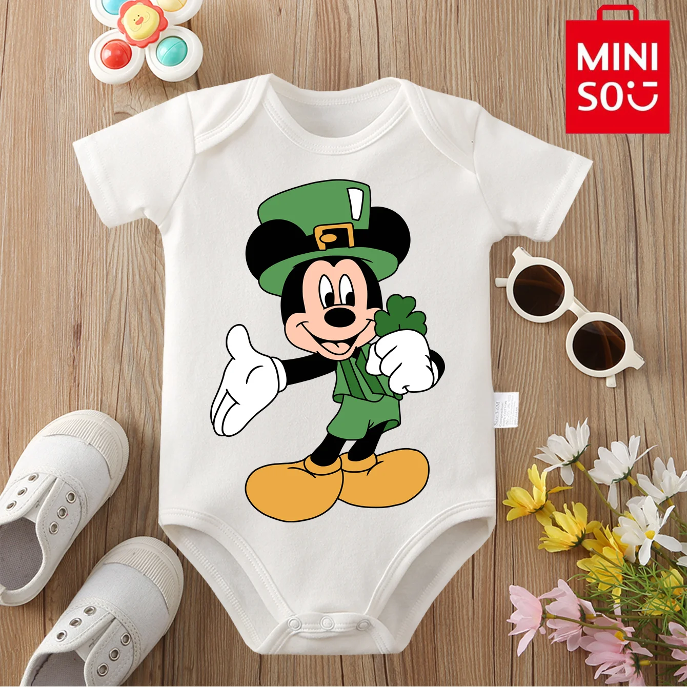 

MINISO&Disney Jointly Signed 100% Cotton Baby Clothe Onesie Bodysuit Mickey Mouse Cute Cartoon Print for 0 To 12 Months Newborn