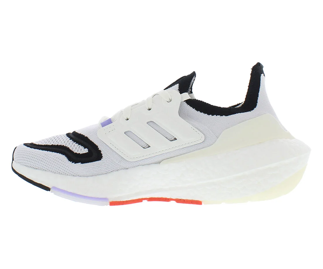 حذاء أديداس Ultraboost 22 للسيدات