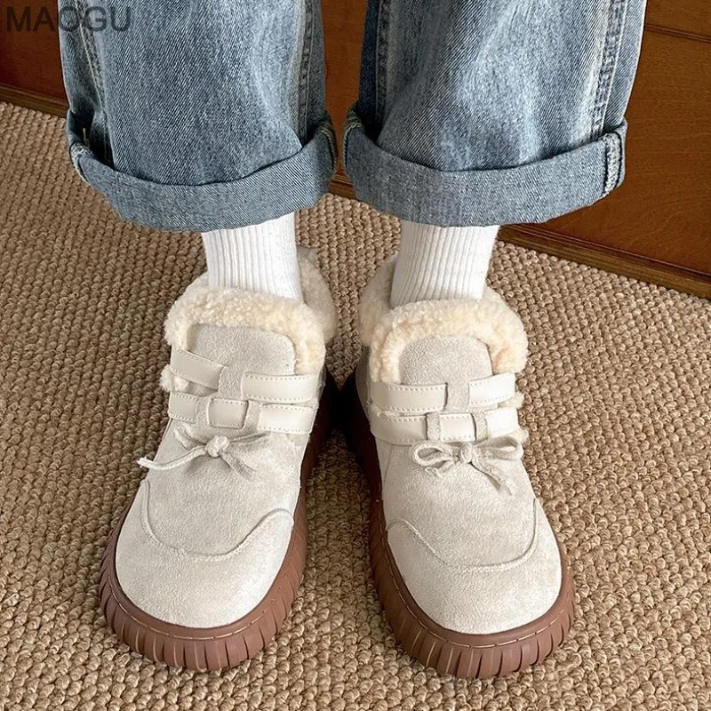 

Winter 2025 Platform Snow Boots Women Fur Lined Chunky Sole Slip on Casual Shoes British Style Non-Slip Comfortable Warm Botines