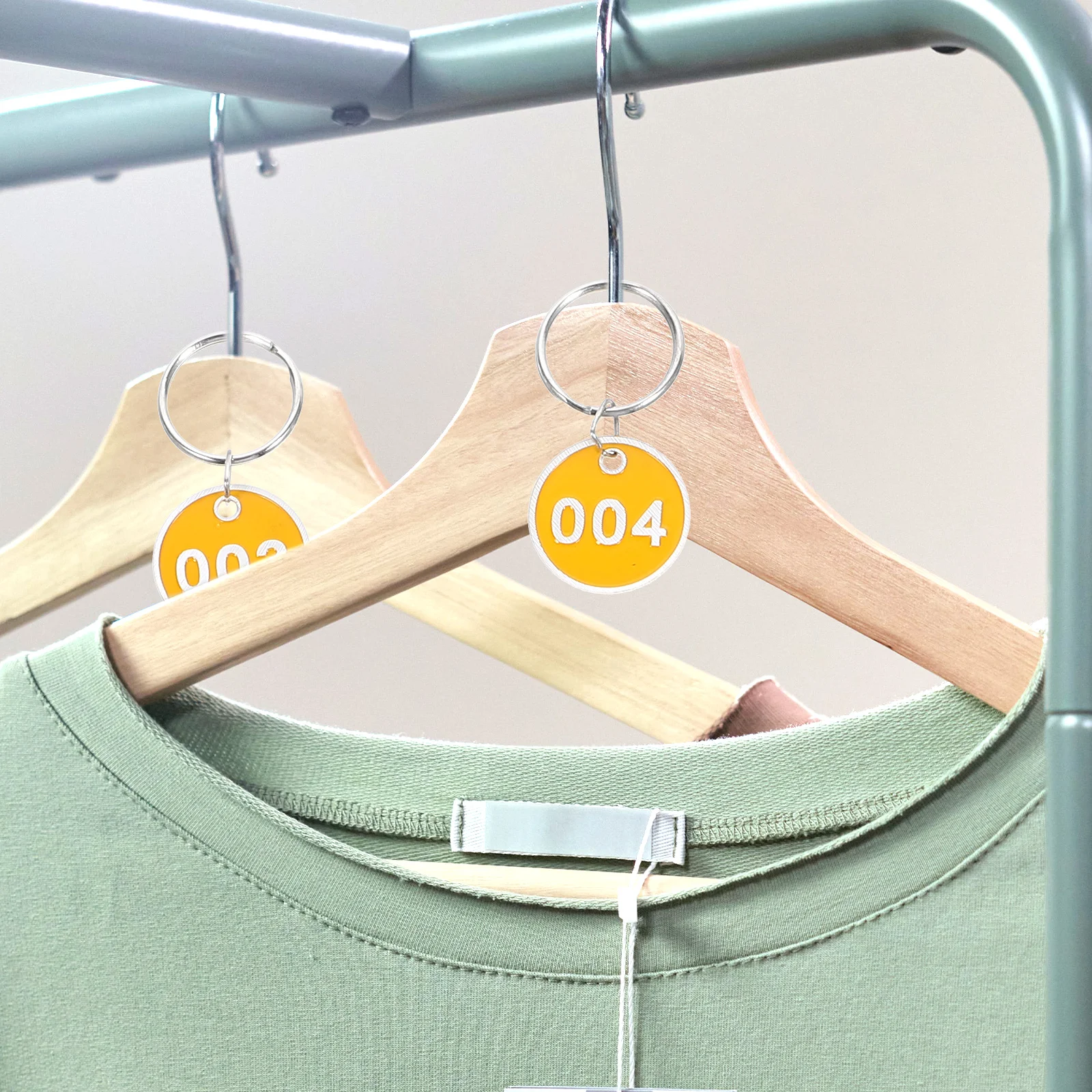 

30Pcs Round Number Tags Key Tags Durable Keychain Identification Labels for Marking Hanging Identification Keyrings