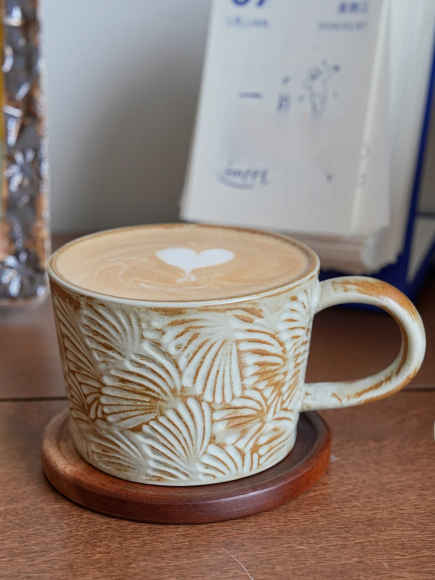 

Винтажная кофейная кружка с ручной росписью и рельефным узором, американская, с ручкой, для завтрака, для домашнего использования, в стиле ретро