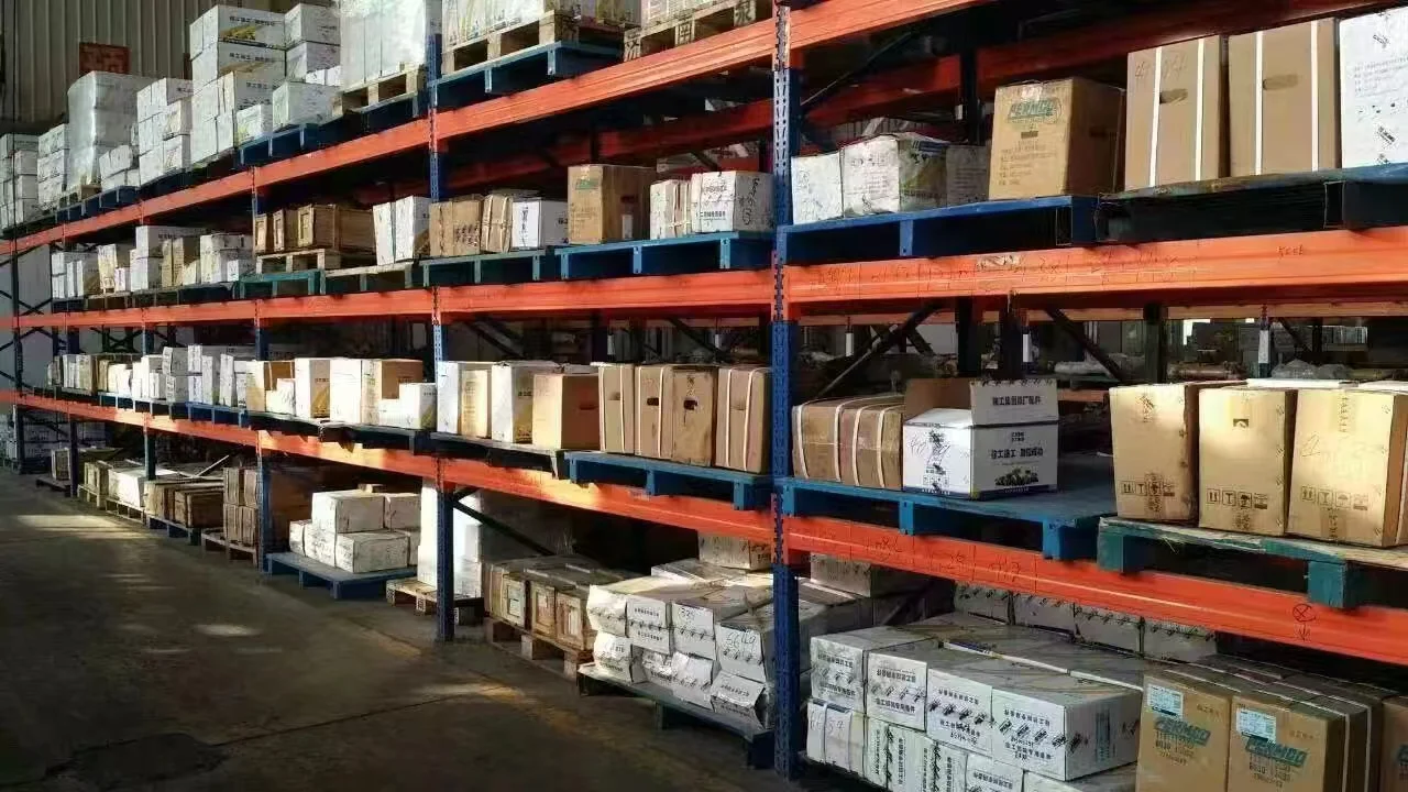 أجزاء علبة تروس نقل الحركة عالية الجودة 40007861 لوحة القابض والقرص