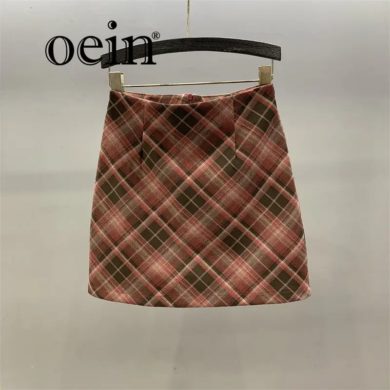 

[oein] High Waisted Plaid Skirt For Women, Autumn 2024 New Fashionable Plaid Slimming And A-line Hip Hugging Short Skirt