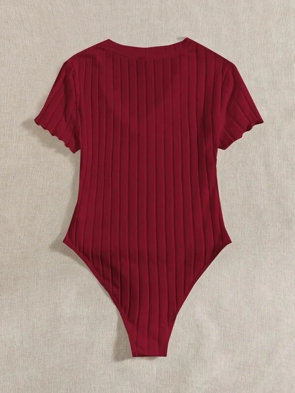 Gerippter Bodysuit für Damen mit Ärmellosem Design und Hoher Taille für eine Formende Wirkung – Detail 1