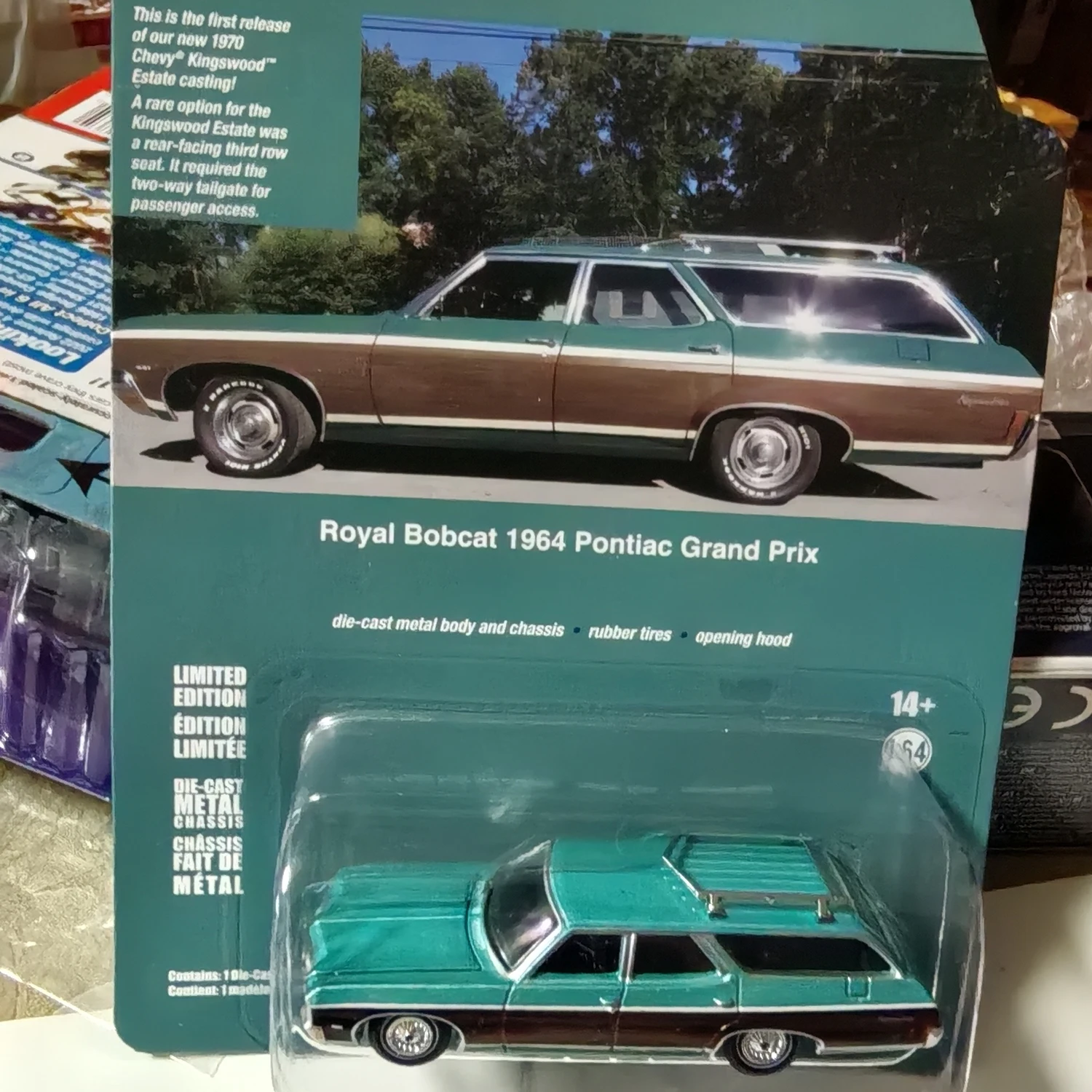 

Diecast Auto Star 1:64 Scale Royal Bobcat 1964 Pontiac Grand Prix Alloy Car Model Collectible Toy Gift Souvenir Display Ornament