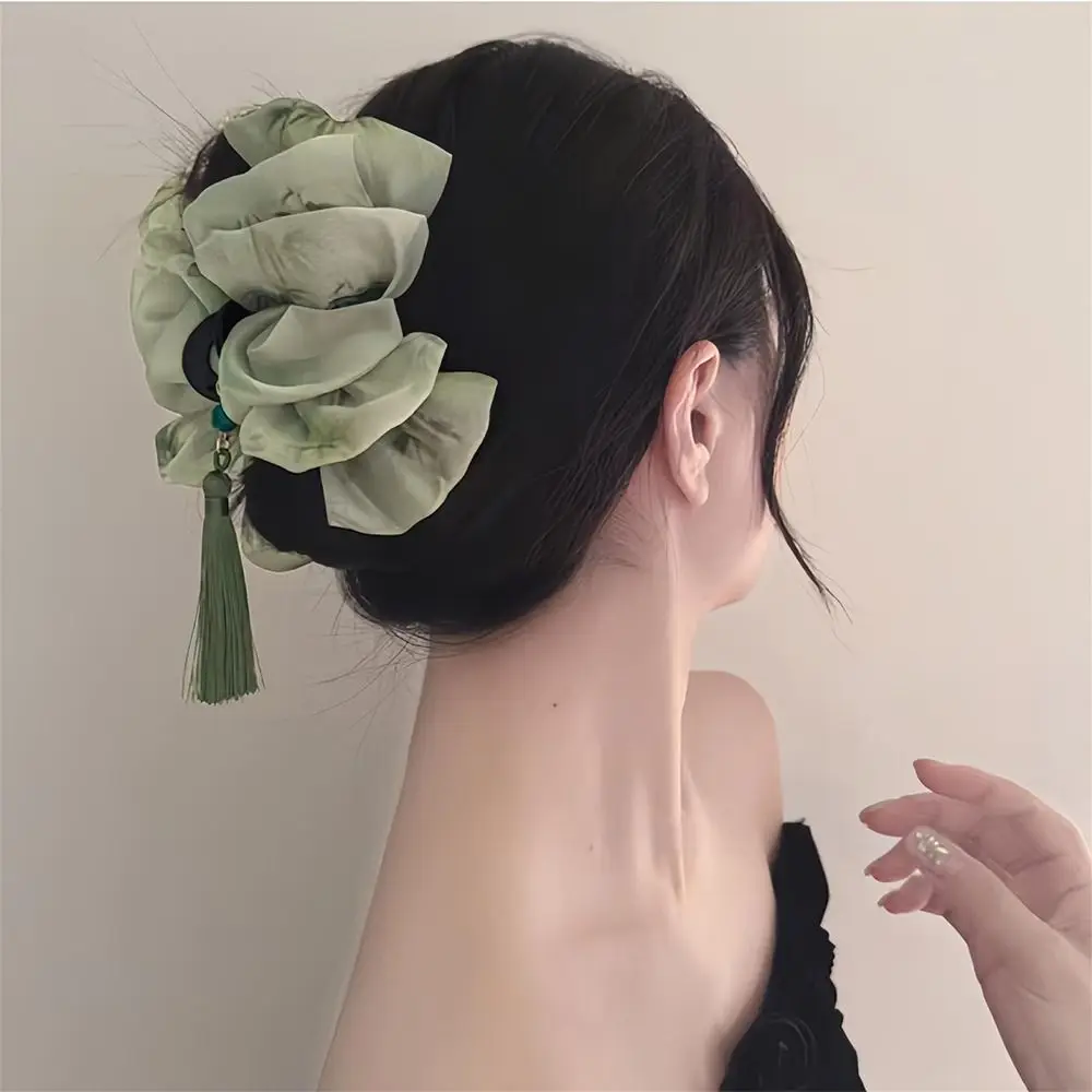 Grampo de garra de cabelo de malha de nuvem de borla vintage elegante na moda rabo de cavalo clipe de tubarão novo estilo chinês acessório de cabelo para mulheres