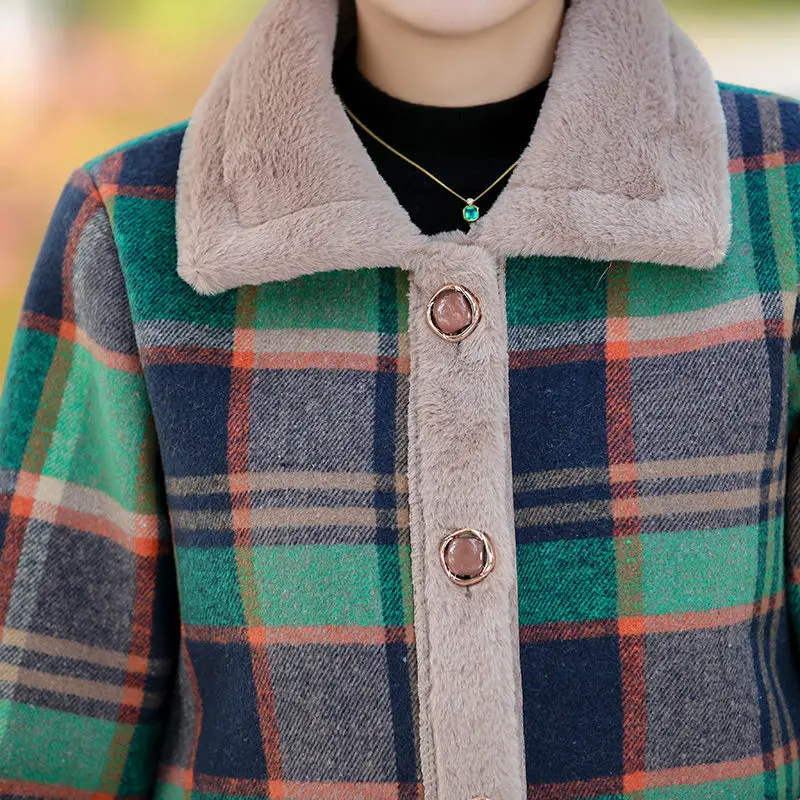 Moeder Van Middelbare Leeftijd Nieuwe Kasjmier Jas Herfst Winter Dik Warm Geruit Lamswool Jasje Vrouw Voeg Fluwelen Parka 'S Toe