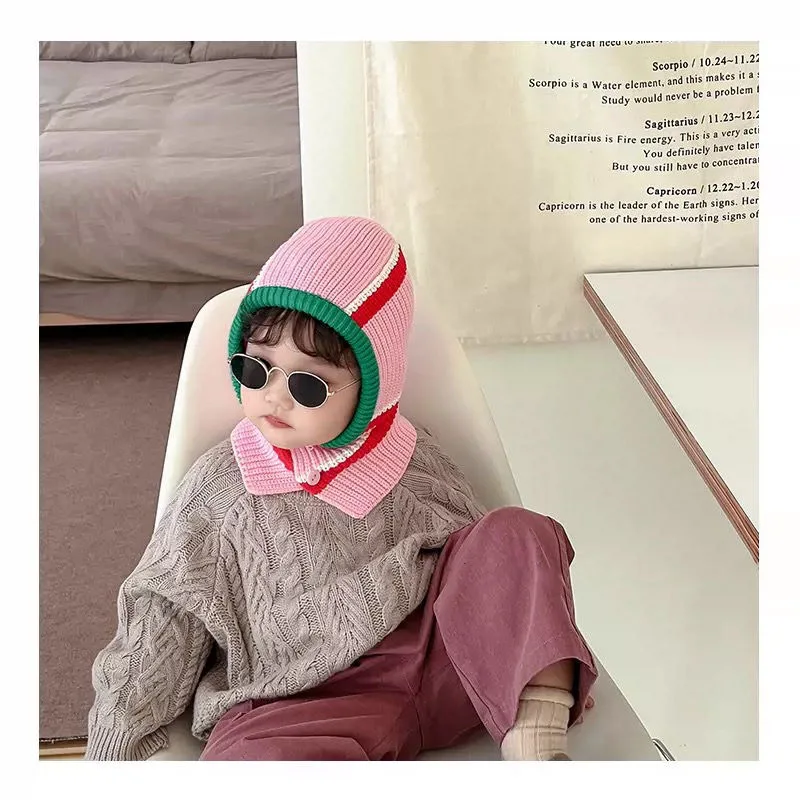 Children\'s color clashing striped raffa hat Korean fashionable baby wool hat scarf all-in-one windproof warm hat