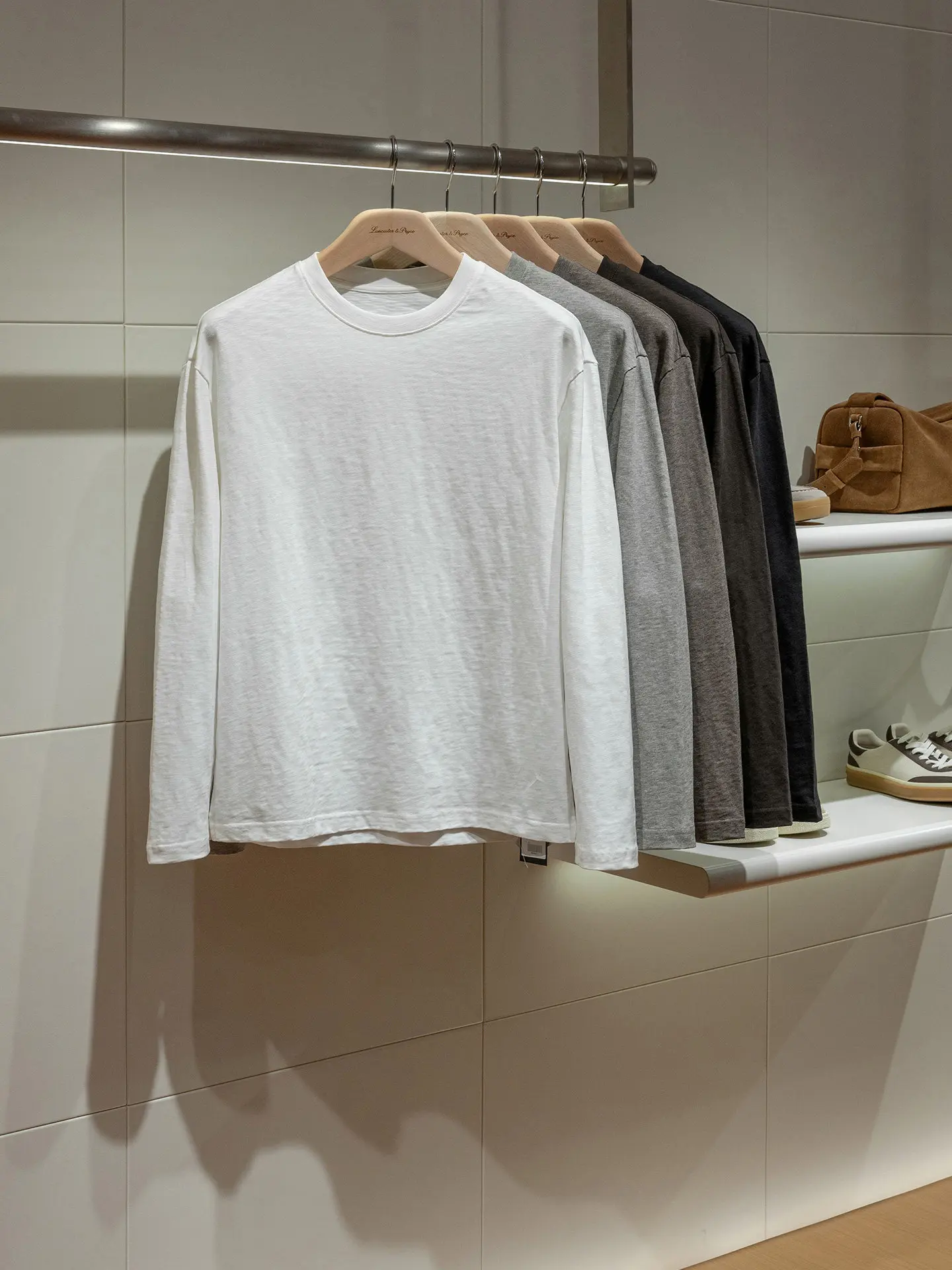 BC Gentleman Combed Cotton Slub Yarn Texture Natural Folds Crew Neck Long Sleeve T-Shirt