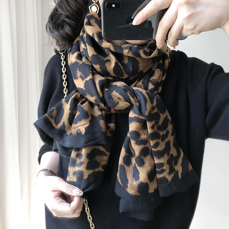 

Шарф Scarf for Women High Quality Spring and Autumn Leopard Print Color Contrast Fashion Cotton Hemp Long Scarf Shawl Hot Sale