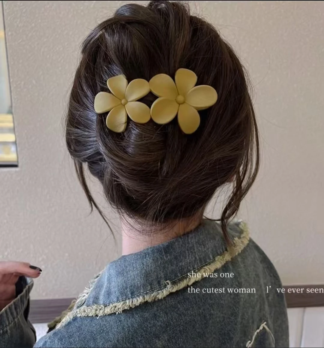 

Gentle Flower Duckbill Chuck Headdress For Women Fashion Hairpin For Women Versatile Head Back Hair Tray Large Duckbill Clip