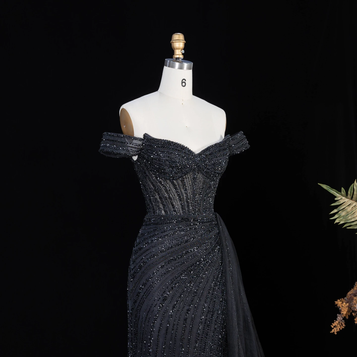 Sharon Said Luxuriöses Rosa Abendkleid, Schulterfrei, Herzausschnitt, Kristallperlen, Meerjungfrauen-Schnitt, Seitlicher Tüll, Formelle Partykleider SS005 Maßanfertigung – Detail 19
