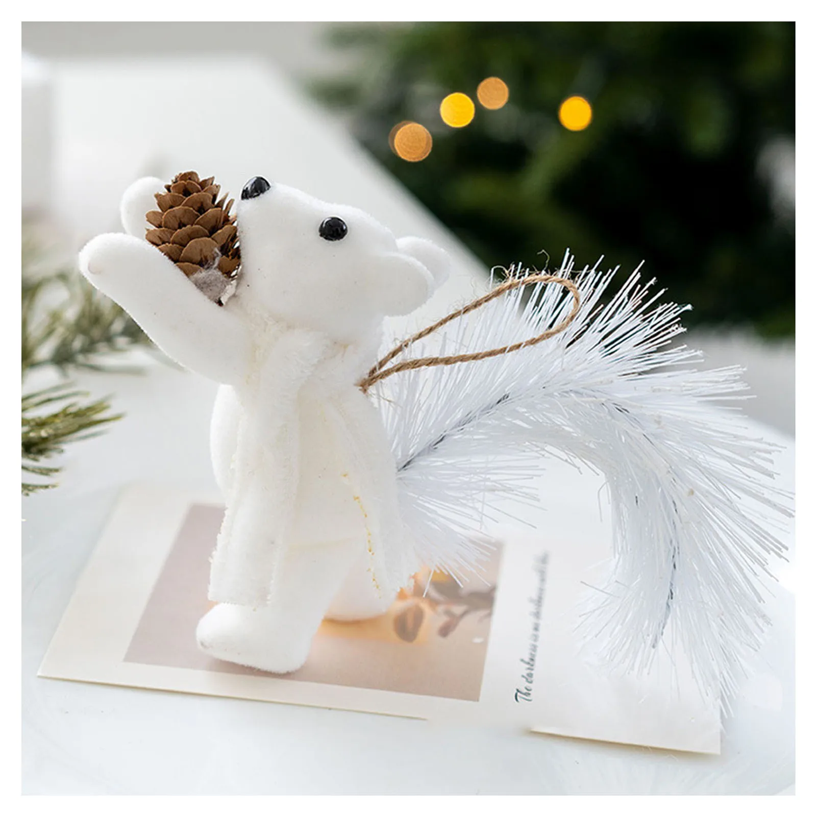 Squirrel Christmas Ornaments Fruit-Carrying Squirrel Hanging Ornament for Christmas and New Year Gift