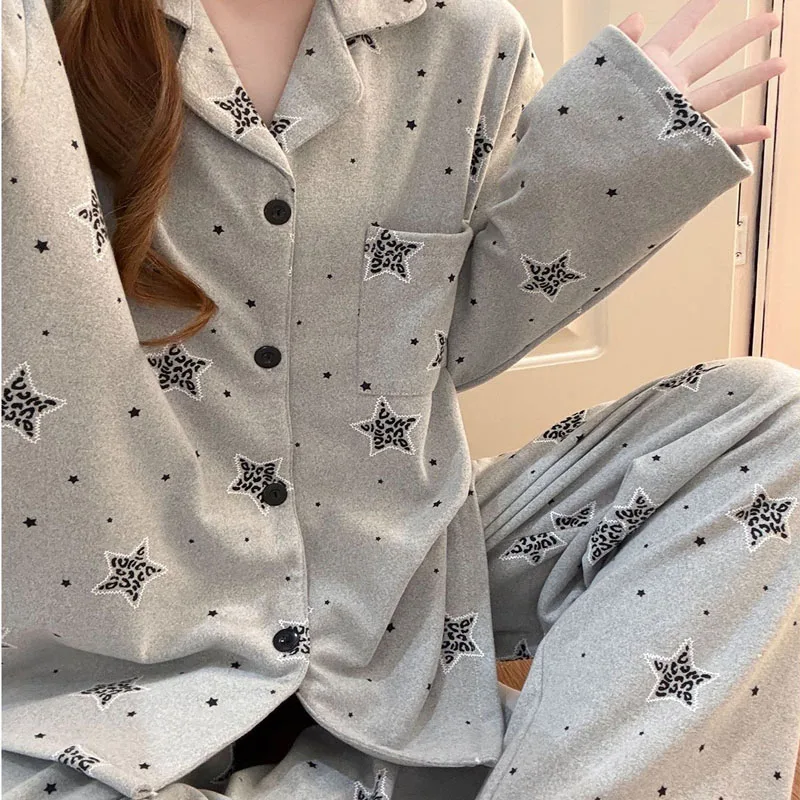 Women's cashmere pajamas comfortable cardigan long-sleeved trousers in autumn and winter can be worn outside.