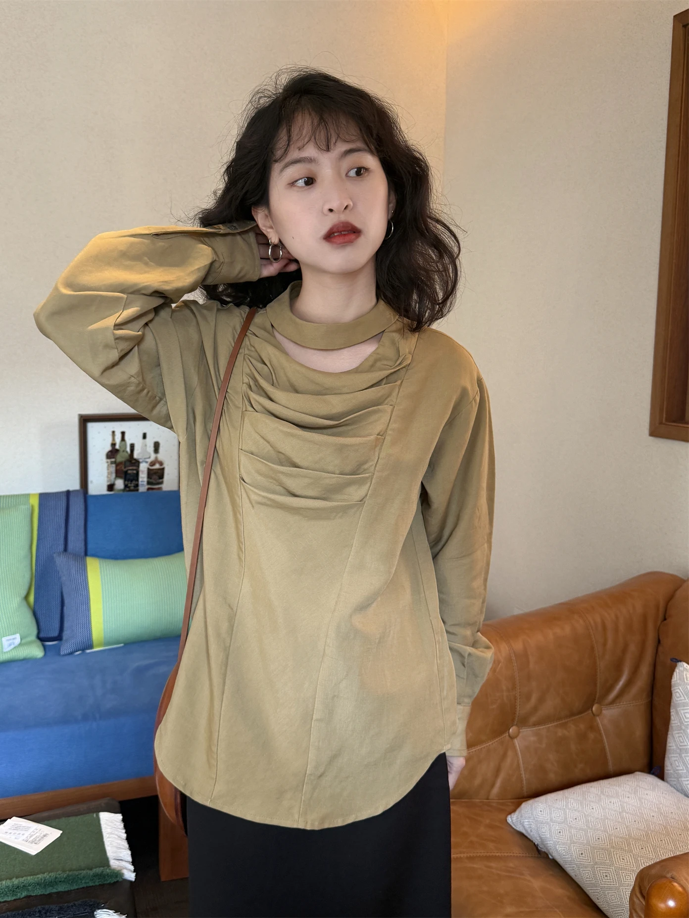 

Рубашка Design Sensation Berlin Studio High-End из льна с ажурным воротником и 3D-плиссировкой, двухцветная, женская, стандартной длины