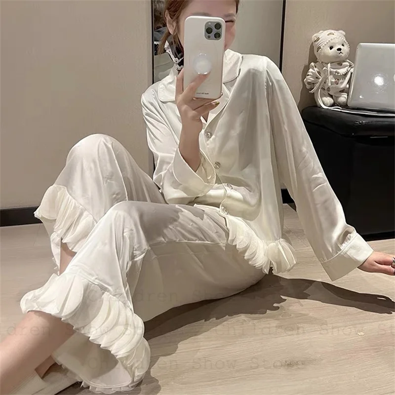 

Ice Silk Pajamas Luxury Jacquard Butterfly Pijama Mujer White 2 Pieces Pajama Sets Sexy Pijama Long Sleeve Sleeve Sleepwear