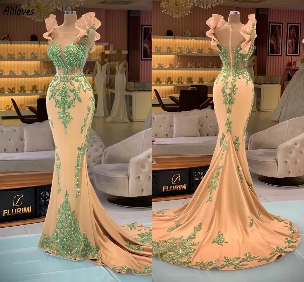 

Elegant Mermaid Evening Dresses Shiny Green Sequined Lace Women Formal Party Gowns Ruffles Shoulder Zipper Back Long Prom Recept