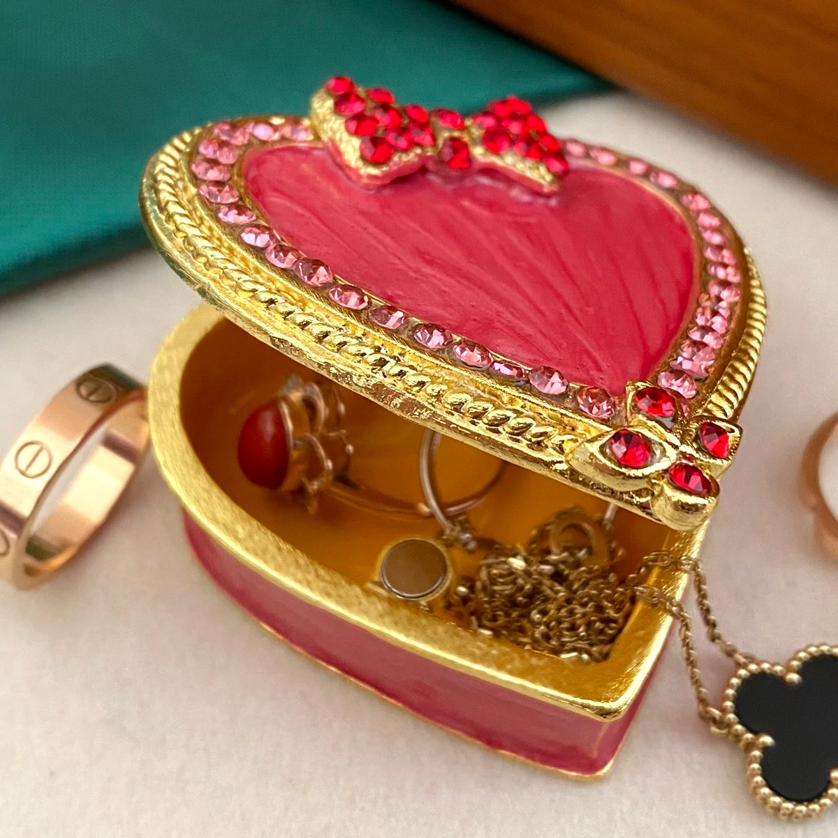 15 Christmas Theme Trinket Box Vintage Metal Crystal Jewelry Storage Case Wedding Ring Holders Home Table Decor Mystery Box Gift