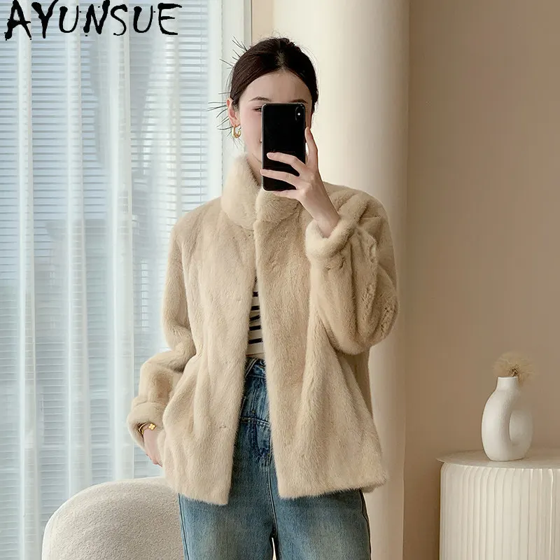 معطف فرو المنك الكامل للنساء من AYUNSUE، جاكيت فرو شتوي بأكمام طويلة، معاطف فرو دافئة، ملابس نسائية جديدة في الملابس الخارجية