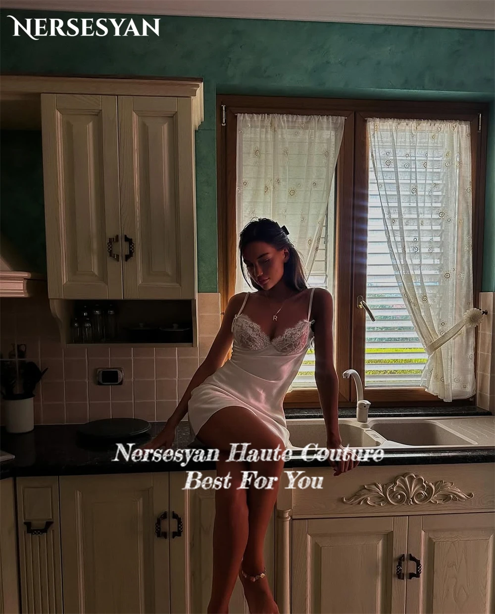 Nersesyan Sexy Kant Prom Dresses Applicaties Spaghettibandjes Glanzende Mini Jurk Bruiloft Jurken 2025, partykleider Aangepaste