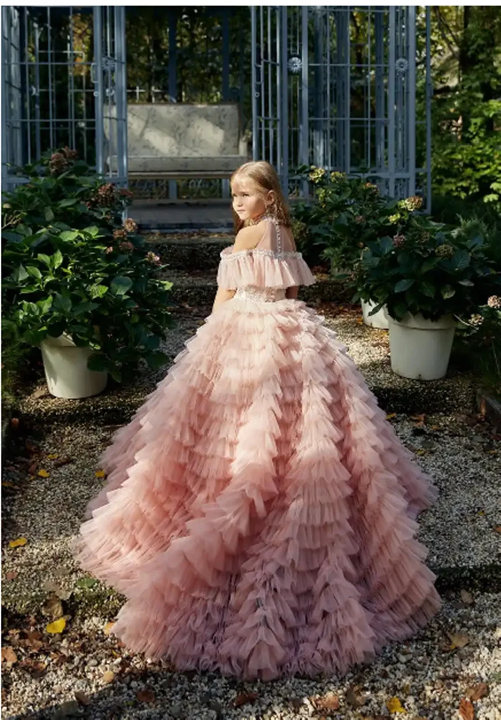 Pink Girls Dresses Princess Off The Shoulder Sequined Tulle Tiered Beaded Flower Kids Pageant First Communion Wedding Ball Gowns