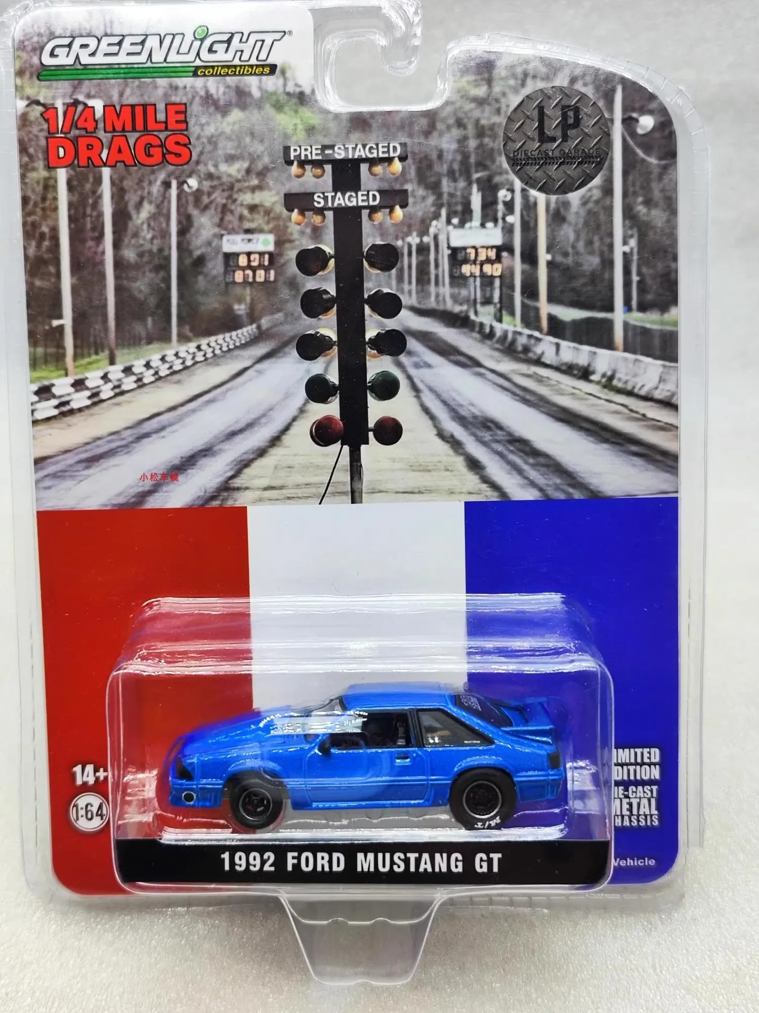 Ford Mustang Gt โมเดลรถของเล่นสำหรับเป็นของขวัญของสะสมรถโมเดลโลหะอัลลอยหล่อเหล็ก1:64 1992