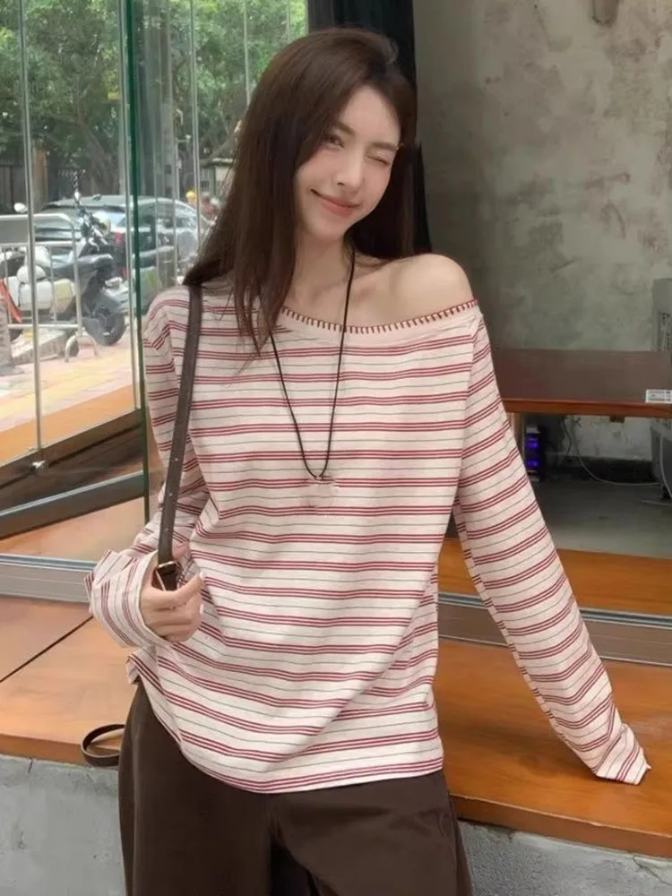 2026 Y2k Aesthetics Contrast Color Stripes Tshirts Harajuku Grunge Women Casual T-shirt Streetwear Sexy Skew Collar Vintage Tess