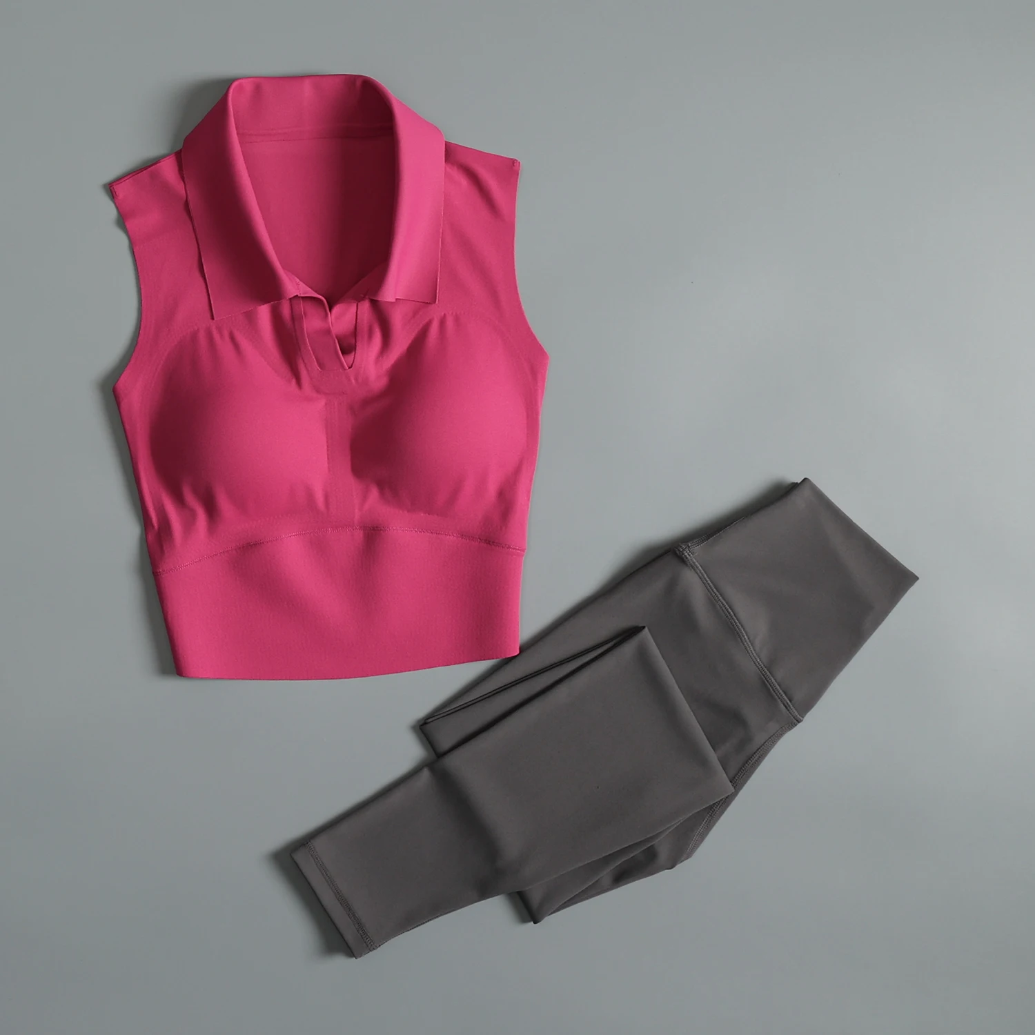 Terno esportivo de alto valor para mulheres no verão, treinamento de ginástica, secagem rápida com almofada no peito, colete, cintura alta, levantamento de quadril, corrida, ioga