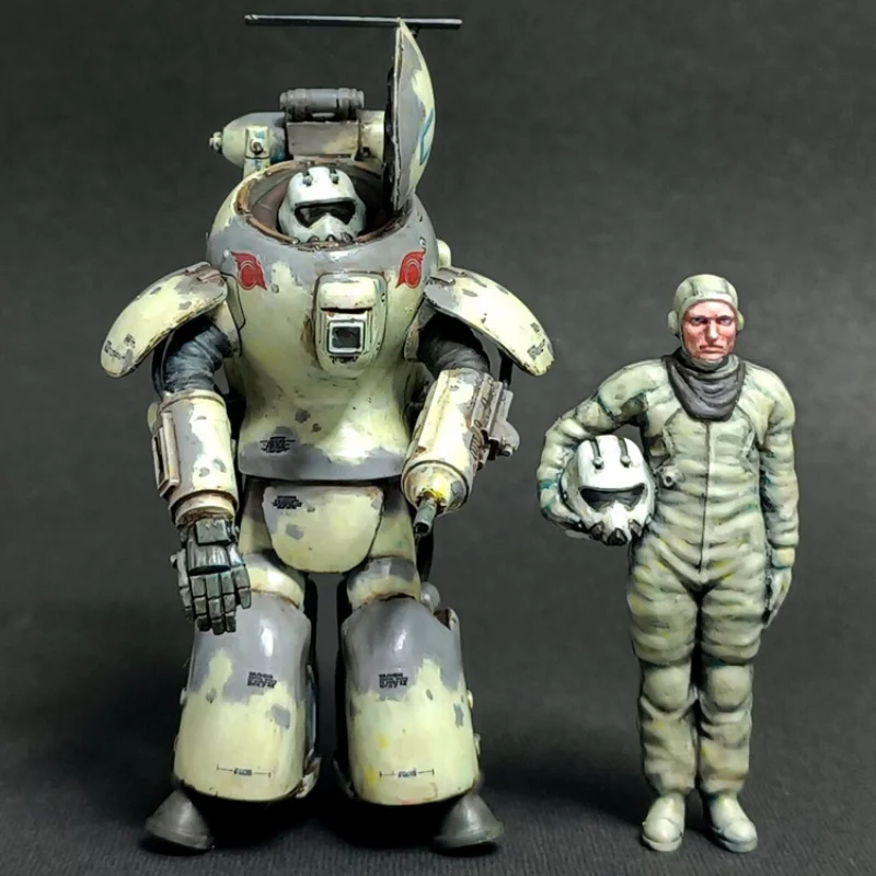 1/35 Resin Figure Full Body Model Kit Yokoyama Mecha Fireball Pilot GK Unassembled and unpainted