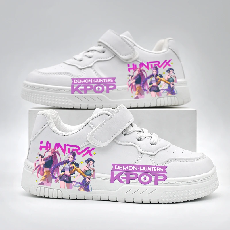 أزياء الأطفال KPOP عارضة أحذية أطفال تصميم جديد أحذية رياضية بيضاء طالب بنين بنات المضادة للانزلاق في الهواء الطلق تنفس أحذية رياضية