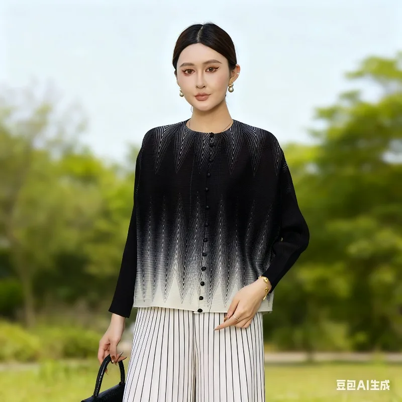 

Miyake Pleated Shirt Temperament Long-sleeved Jacket Women 2026 Spring New Loose Plus Size Flowers Fall Age Reduction Blouse