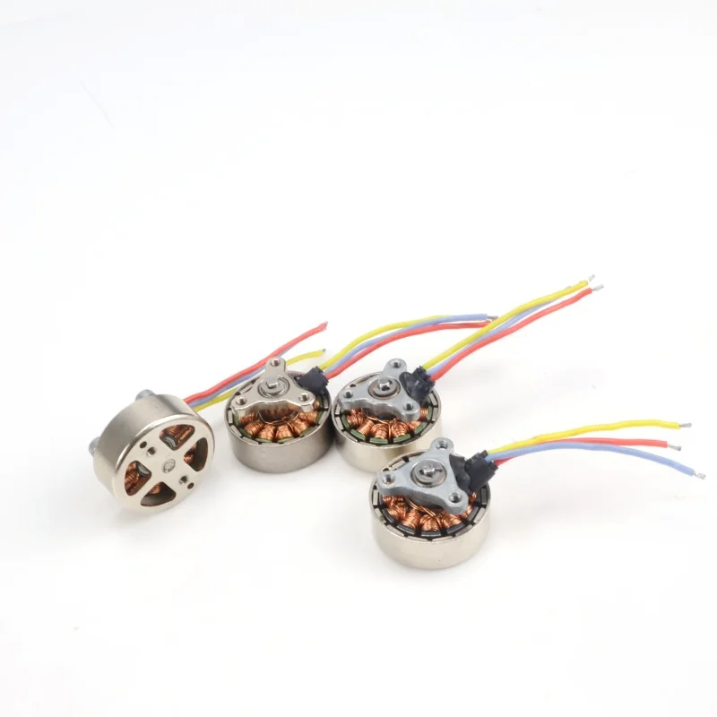 QY 4 stks Hoge kwaliteit 1503 Borstelloze motor en blade FPV racing drone vierassige afstandsbediening vliegtuigen motor