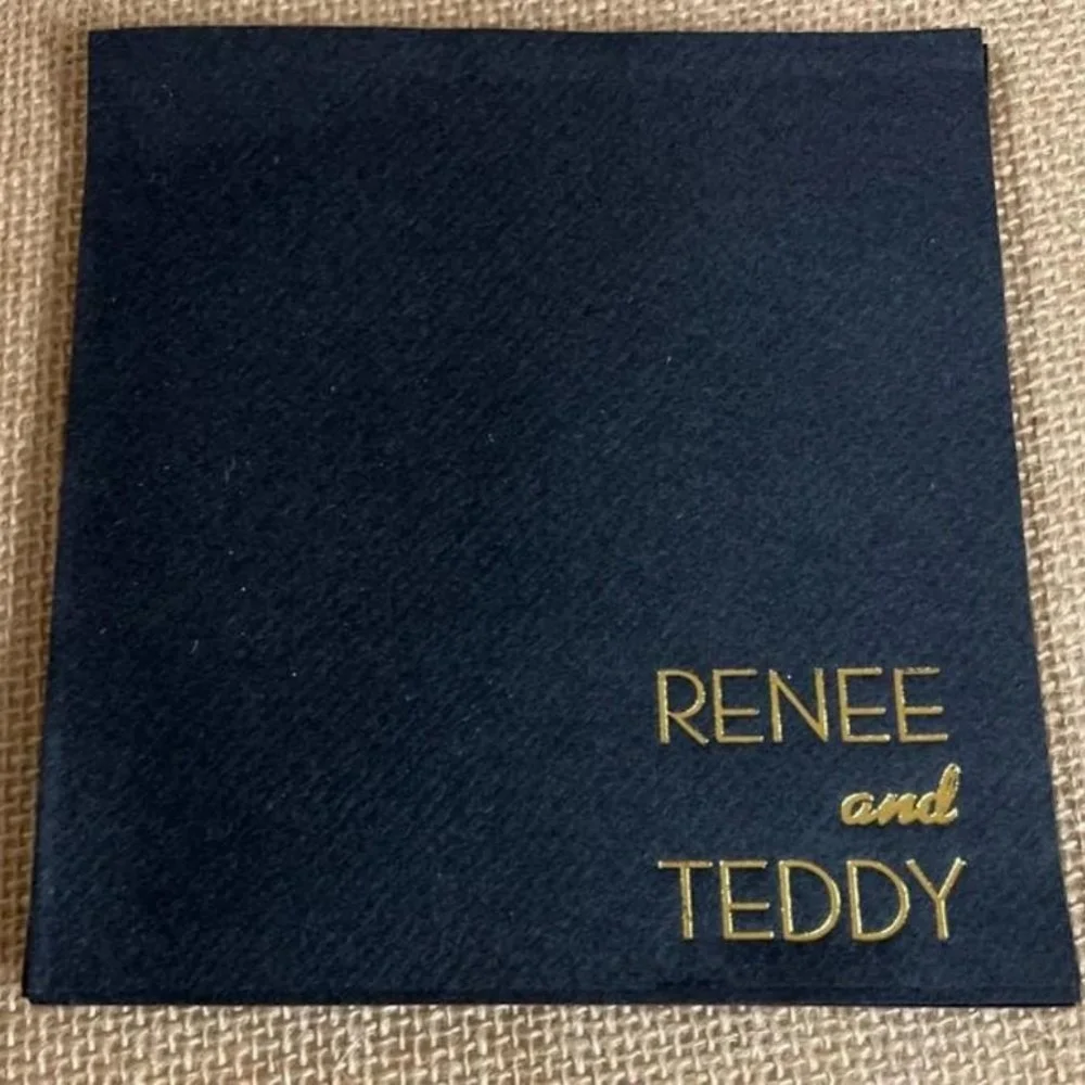 مناديل كوكتيل لمشروبات الزفاف المخصصة، مع أسماء الزوجين - اختر التصميم واللون، استخدم المناديل المربعة عالية الجودة